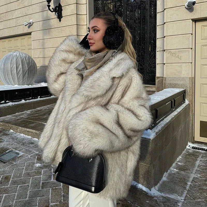 Hot Fashion Girls Oversized Gradient Fur Coat Women Thick Warm Outerwear