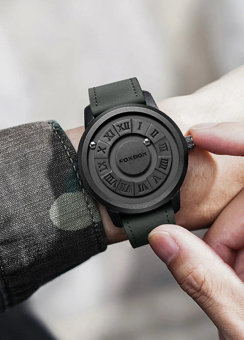 FOXOBOX Brand Luxury Scrolling  Force Quartz Wristwatch